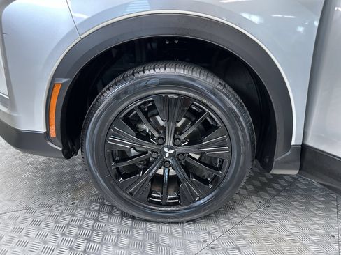 Used 2022 Mitsubishi Eclipse Cross LE AWD/4WD image 25
