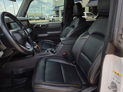 Used 2023 Ford Bronco Badlands AWD/4WD image 13