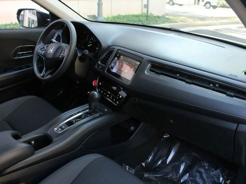 Used 2020 Honda HR-V EX image 31