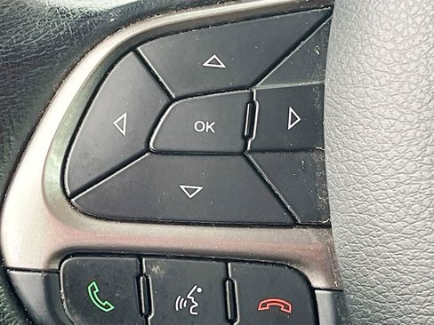 Used 2022 Jeep Renegade Limited image 10