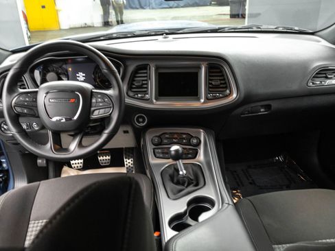 Used 2023 Dodge Challenger R/T w/ Blacktop Package image 32