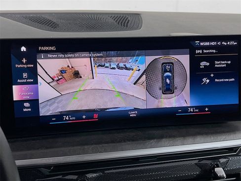 Used 2023 BMW X7 xDrive40i w/ Premium Package image 17