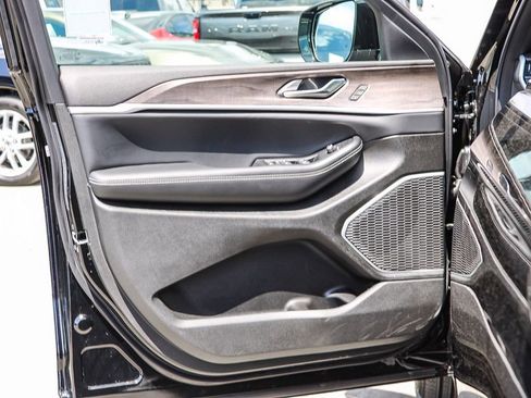 New 2026 Jeep Grand Cherokee Limited w/ Limited Altitude Package image 22