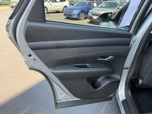 Used 2025 Hyundai Tucson SEL FWD image 18