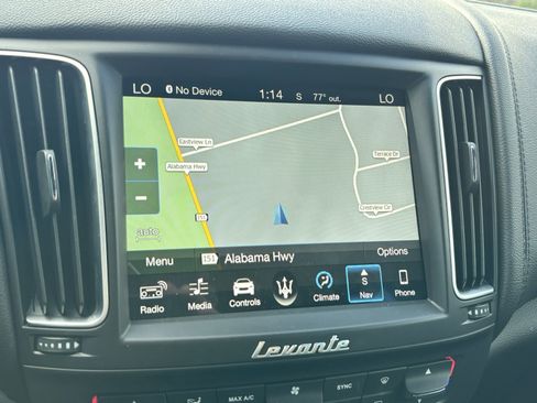 Used 2018 Maserati Levante S image 7