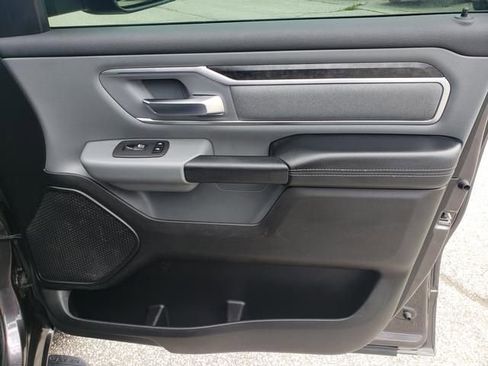 Used 2019 RAM 1500 Big Horn AWD/4WD image 18