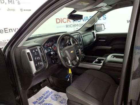 Used 2017 Chevrolet Silverado 1500 LT w/ Midnight Edition AWD/4WD image 12