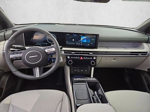 New 2026 Hyundai Tucson Limited image 11