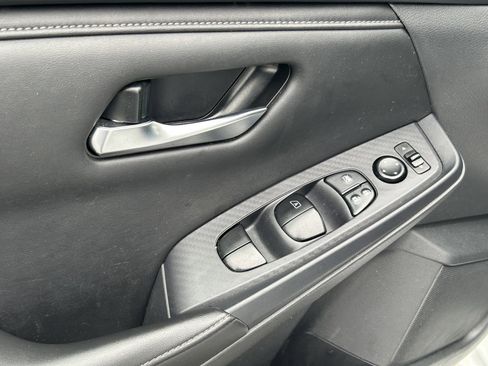 Used 2023 Nissan Sentra SV image 10