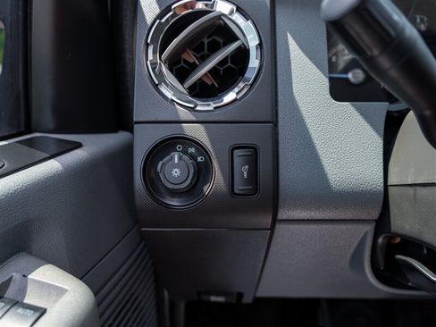 Used 2015 Ford F250 XLT AWD/4WD image 32