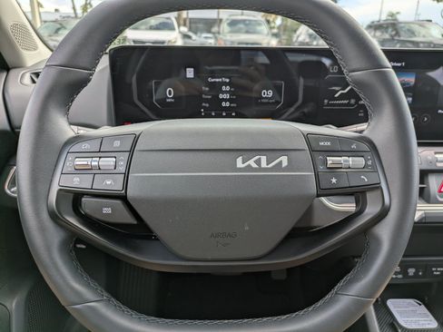 Certified 2025 Kia K4 GT-Line Turbo FWD image 19