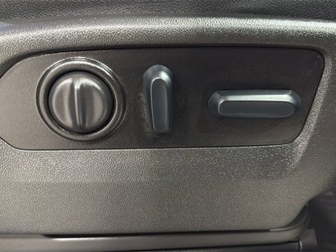 Used 2022 Chevrolet Silverado 3500 LTZ w/ LTZ Premium Package image 31