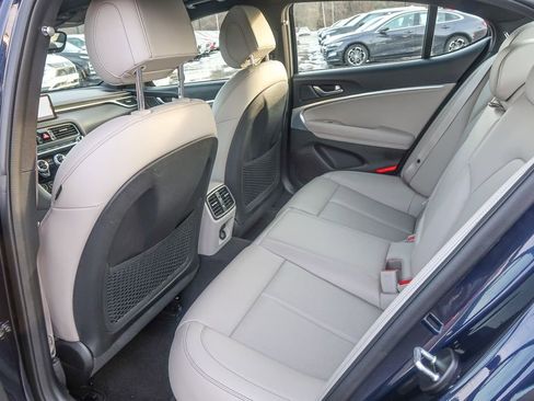 Used 2023 Genesis G70 2.0T image 23