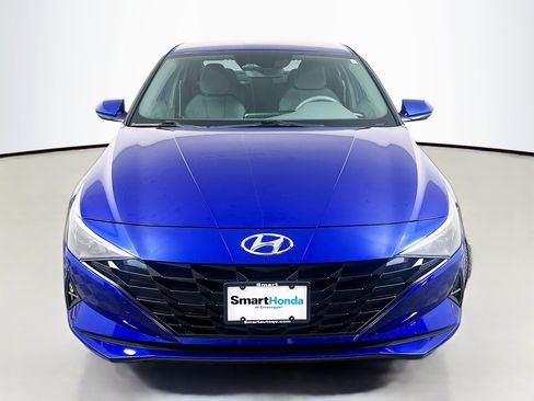 Used 2023 Hyundai Elantra SEL FWD image 2