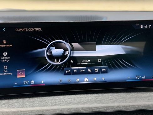 New 2026 BMW 230i xDrive Coupe w/ Premium Package AWD/4WD image 21