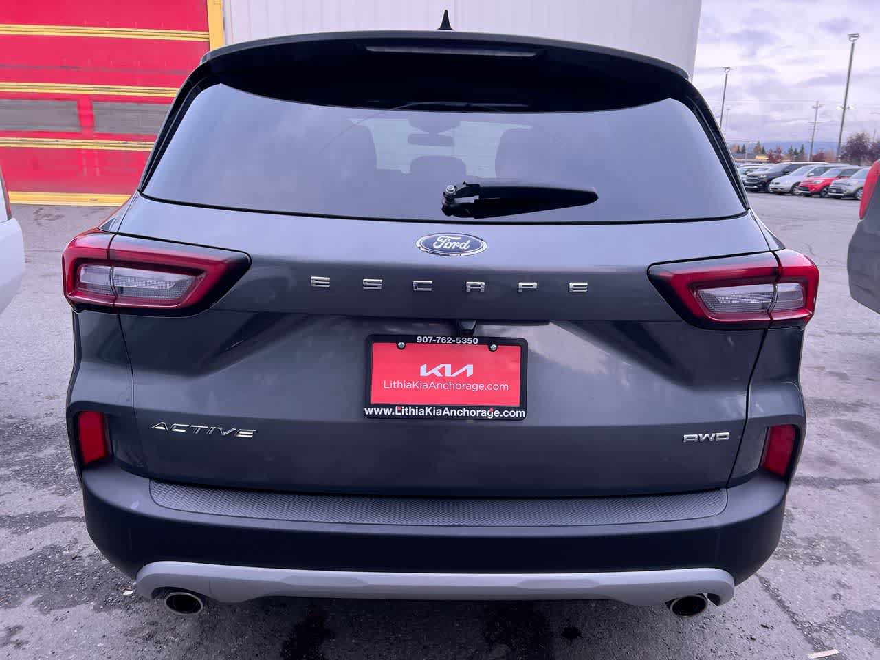 Used 2025 Ford Escape Active AWD/4WD image 27