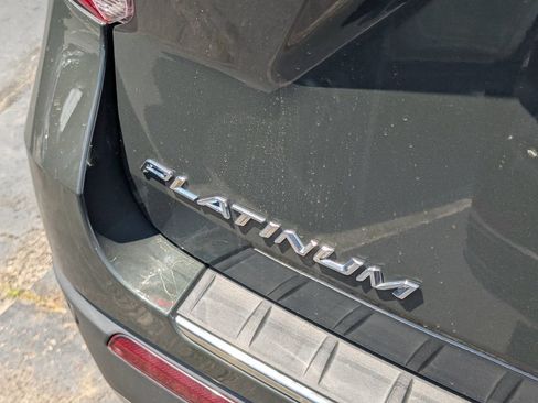 Used 2023 Ford Explorer Platinum w/ Technology Package AWD/4WD image 19