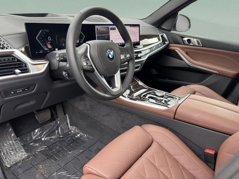 Certified 2025 BMW X5 xDrive40i w/ Climate Comfort Package image 22