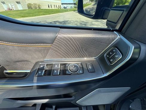 Used 2023 Ford F450 Platinum AWD/4WD image 16