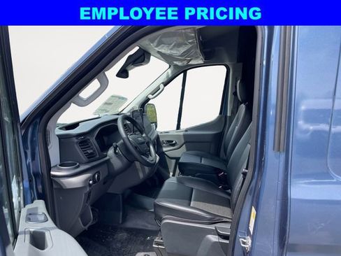 New 2026 Ford Transit 250 148 Medium Roof RWD image 9