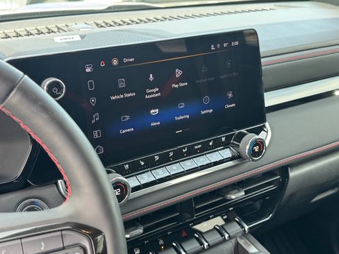 Used 2024 Chevrolet Colorado Z71 w/ Z71 Convenience Package 2 image 23