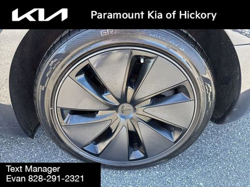 Used 2024 Tesla Model 3 Standard Range RWD image 9