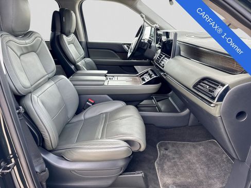Used 2022 Lincoln Navigator Black Label AWD/4WD image 27