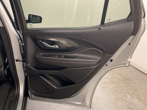 Used 2022 GMC Terrain SLT w/ Infotainment Package II image 29