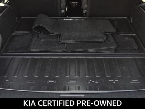 Certified 2023 Kia Sorento SX FWD image 10