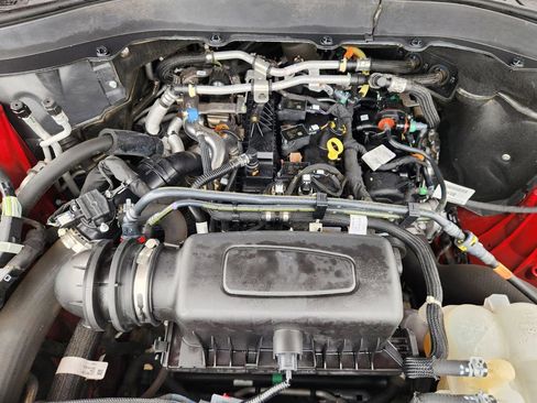 Used 2021 Ford Explorer XLT w/ Equipment Group 202A RWD image 30