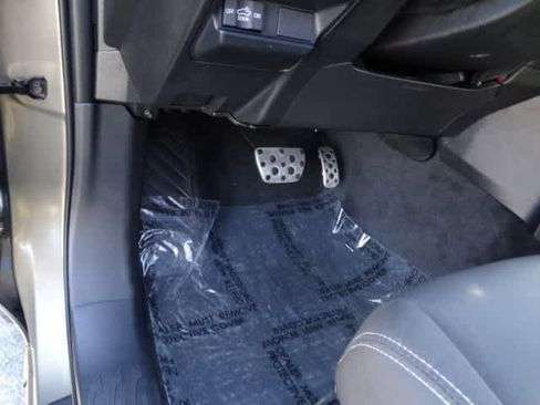 Used 2025 Toyota Tacoma TRD Sport image 17