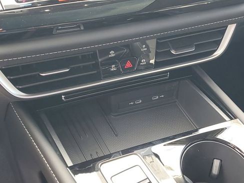 New 2026 Volkswagen Atlas SE FWD image 26