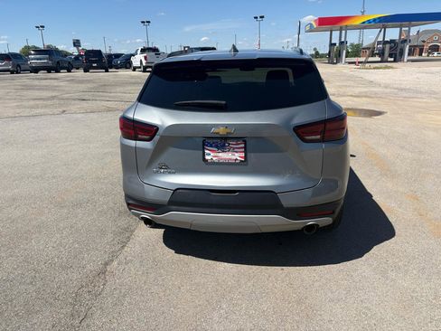 Used 2024 Chevrolet Blazer LT w/ Convenience Package FWD image 4
