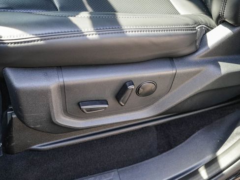 Used 2023 Ford Expedition XLT image 20