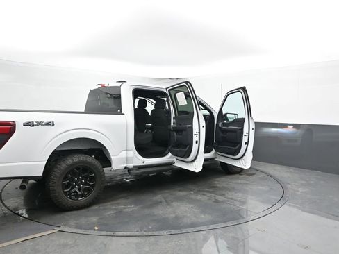 Used 2024 Ford F150 XLT w/ XLT Black Appearance Package image 60