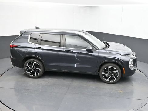 Used 2024 Mitsubishi Outlander SE AWD/4WD image 23