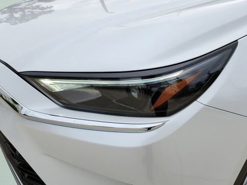 Used 2025 Toyota Grand Highlander FWD image 34