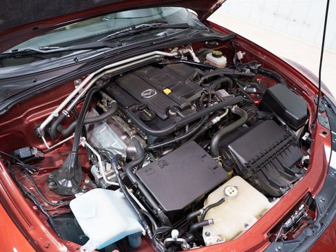 Used 2009 MAZDA MX-5 Miata Grand Touring w/ Premium Pkg image 34