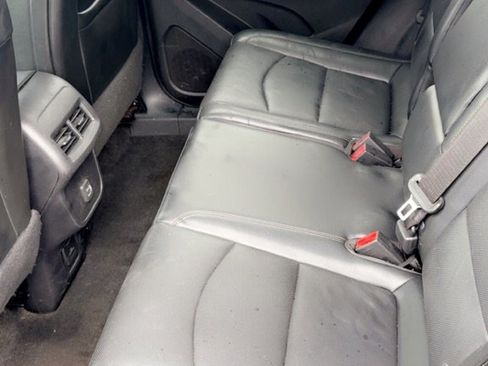 Used 2019 Chevrolet Equinox Premier FWD image 10