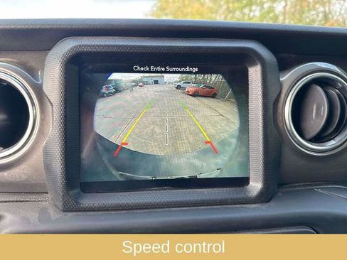 Used 2018 Jeep Wrangler Unlimited Sahara w/ Dual Top Group image 31