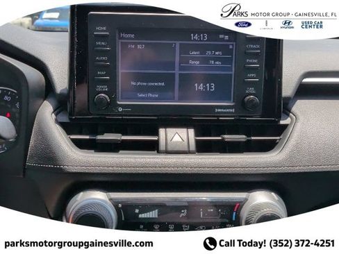 Used 2021 Toyota RAV4 LE FWD image 21