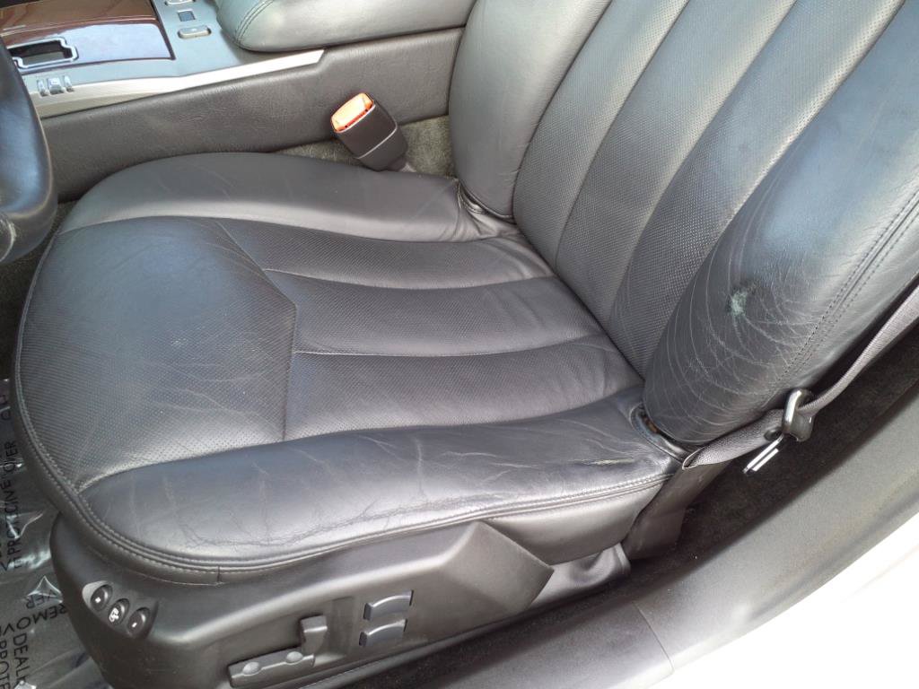 Used 2005 Cadillac XLR RWD image 24