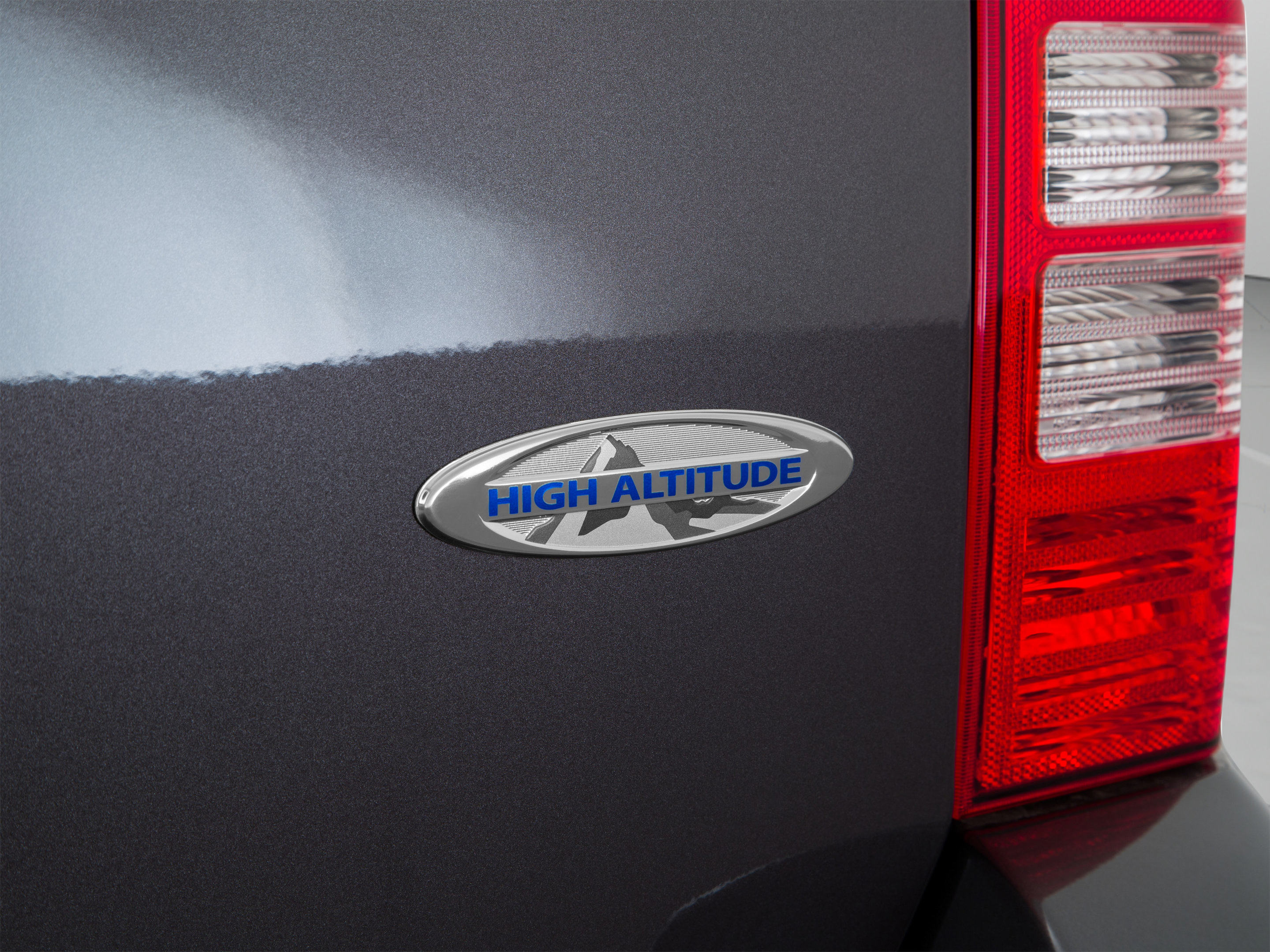 Used 2016 Jeep Patriot Latitude w/ Sun/Sound Group FWD image 35