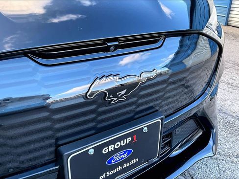 Used 2023 Ford Mustang Mach-E GT image 29