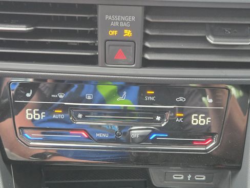 New 2026 Volkswagen Jetta SE FWD image 20