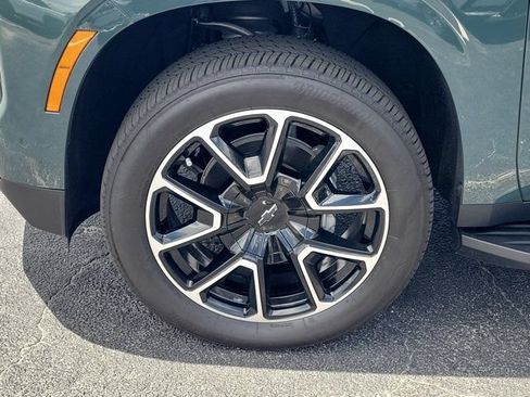 Used 2026 Chevrolet Tahoe RST w/ Advanced Technology Package AWD/4WD image 33