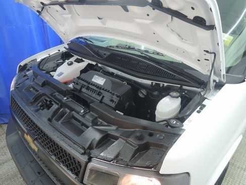 New 2026 Chevrolet Express 2500 Work Van w/ Driver Convenience Package image 36