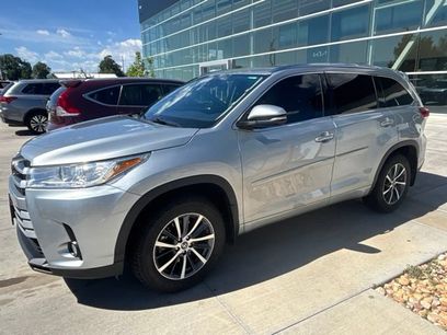 Used 2017 Toyota Highlander XLE w/ Protection Package #3