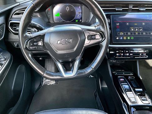 Certified 2022 Chevrolet Bolt EUV LT w/ Convenience Package image 12