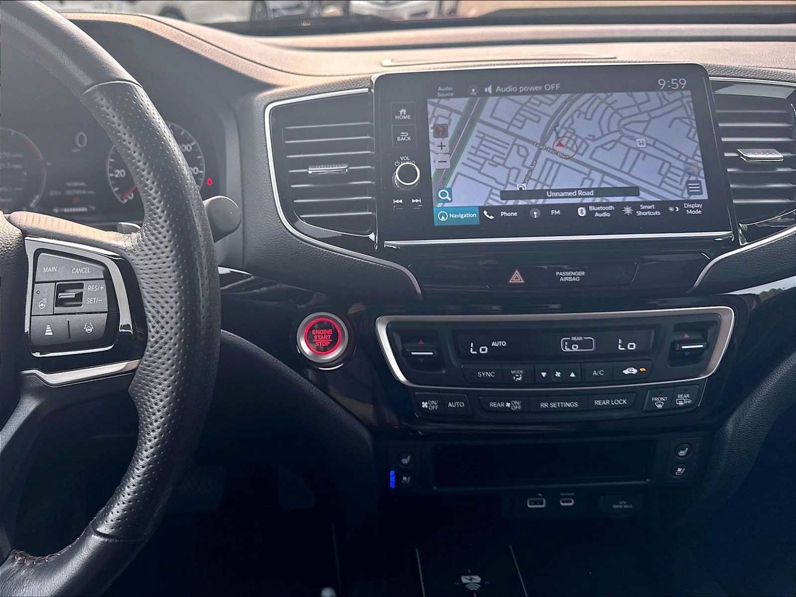 Used 2025 Honda Ridgeline Black Edition image 9